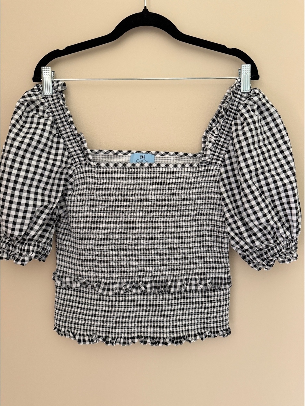 100% cotton L CeCe gingham smocked